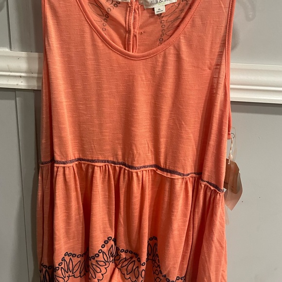 Taylor and sage  size XL - Picture 2 of 2